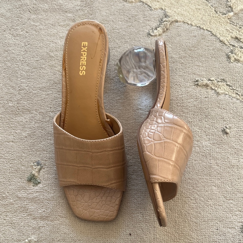 Crystal Ball Heel Sandal size 6